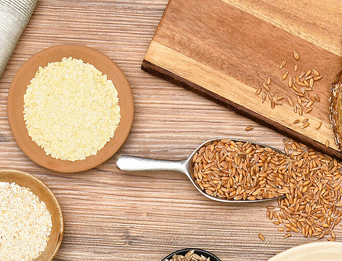 Getreide und Flocken